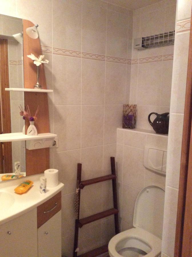 Chambre Independante + Sanitaire Pres Centre Ville Rignac  Εξωτερικό φωτογραφία